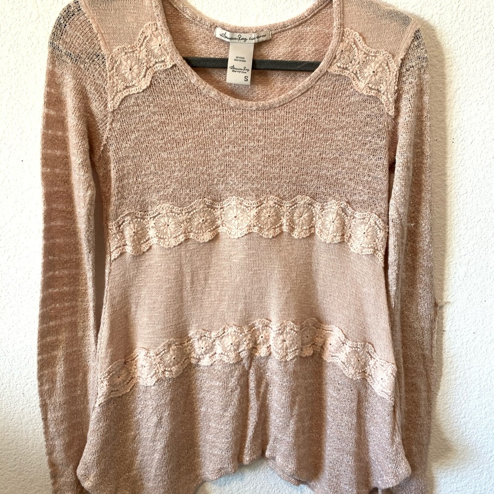 Light pink long sleeve top/ sweater